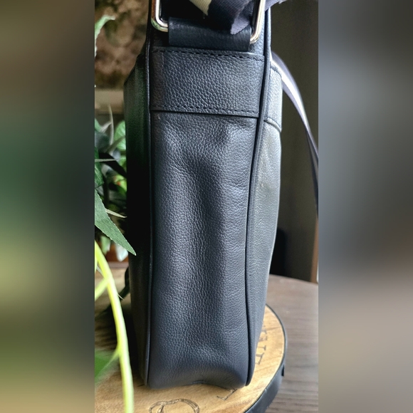 Coach Charles Black Leather Unisex Flight Bag F54782 - Picture 8 of 11